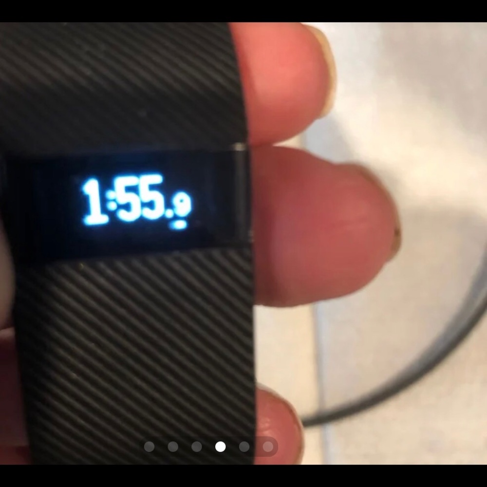 Fit bit - Picture 4 of 6
